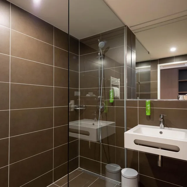 غرفة عائلية بسرير فردي، JUFA Hotel Hamburg HafenCity 6/7