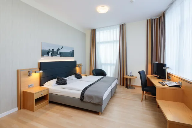 غرفة تنفيذية بسرير مزدوج، Airporthotel Berlin Adlershof 3/7