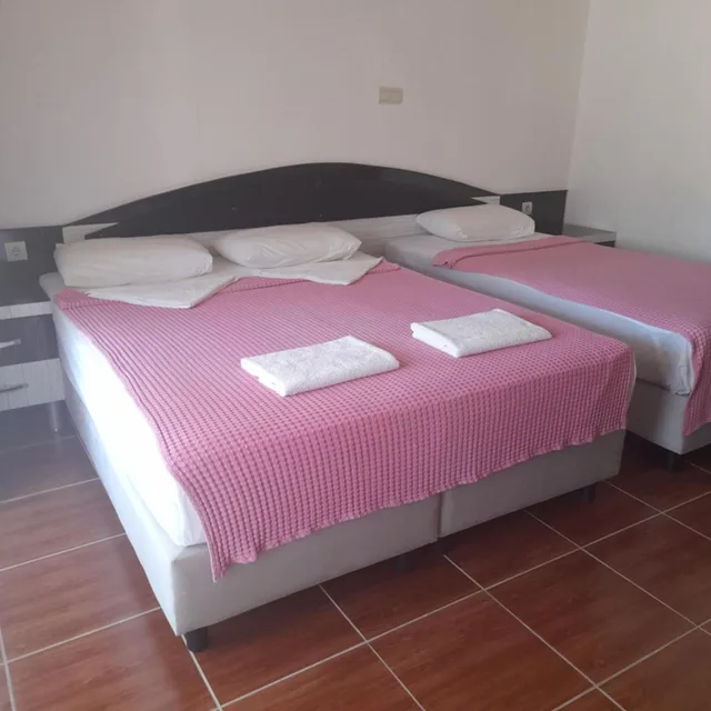 غرفة ديلوكس ثلاثية، Esmeralda Butik Hotel 4/10