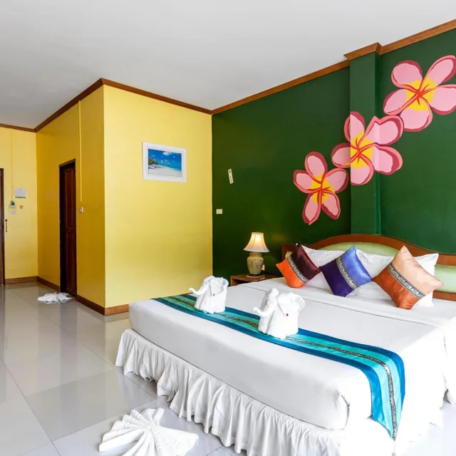 Standard, Double Bed, Street View، COCONUT BEACH RESORT 7/10