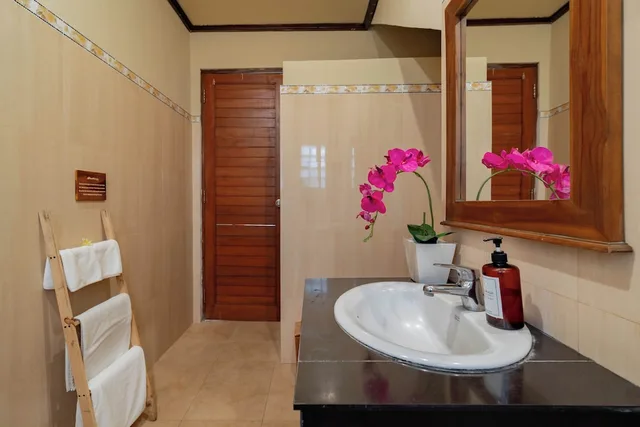 فيلا بسريرين مزدوجين بـ3 غرف نوم بمسبح خاص، Budhi Ayu Villas Ubud 9/10