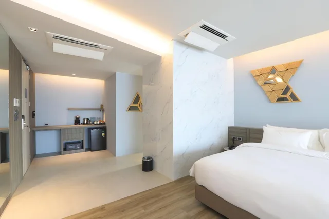 جناح، The Signature Hotel Airport 1/10