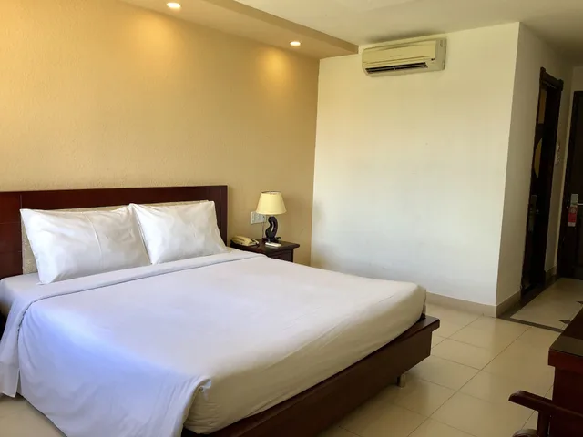 غرفة سوبيريور بسريرين منفصلين، Sunny Hotel 1/3