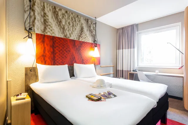 Room, Single Bed, Ibis Hamburg Alster Centrum 2/9