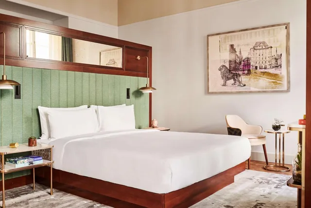 Garden, Residence, Suite, Andaz Prague 1/2