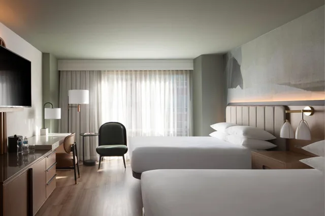Wellness, 2 Queen Beds، Houston Marriott Sugar Land 1/4