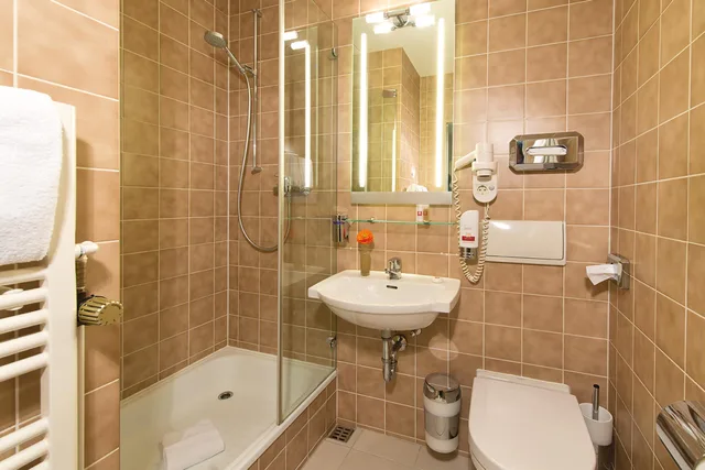 غرفة قياسية بسرير مزدوج، Leonardo Hotel Residenz Munchen 3/5