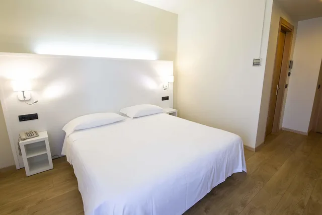 غرفة كومفورت بسرير مزدوج، HOTEL PARIGI 2 5/6
