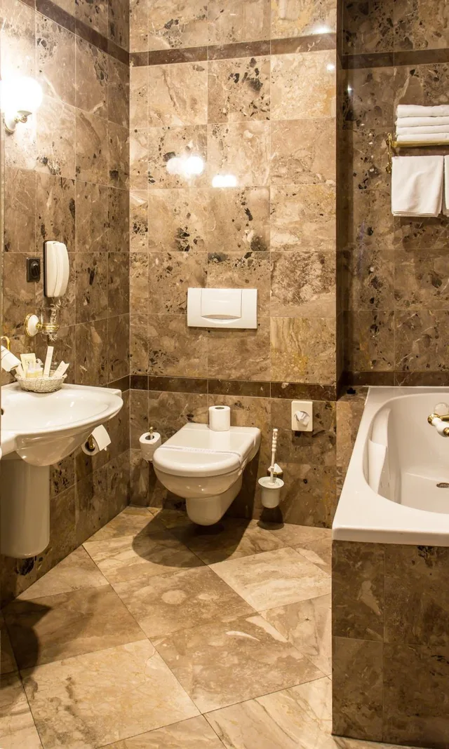 جناح عائلي بسرير كينج بشرفة، Hotel Dvorak 7/10
