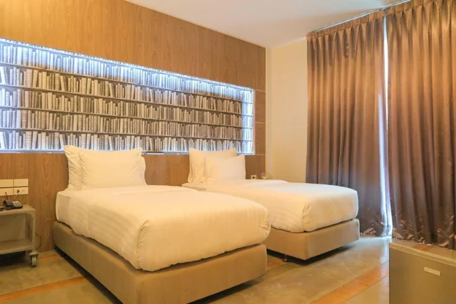 غرفة عائلية بسرير كينج بشرفة، V20 Boutique Hotel 3/6