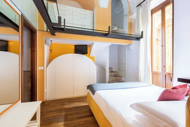 شقة بسرير كوين وسرير فردي مع أريكة، Rome Accommodation - Coronari 3/10