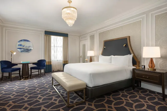 Fairmont Gold, Grand, King Bed، Fairmont Hotel Vancouver 1/10