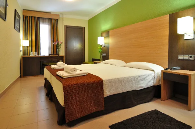 غرفة قياسية بسرير مزدوج أو سريرين منفصلين، Hostal Ballesta 8/10
