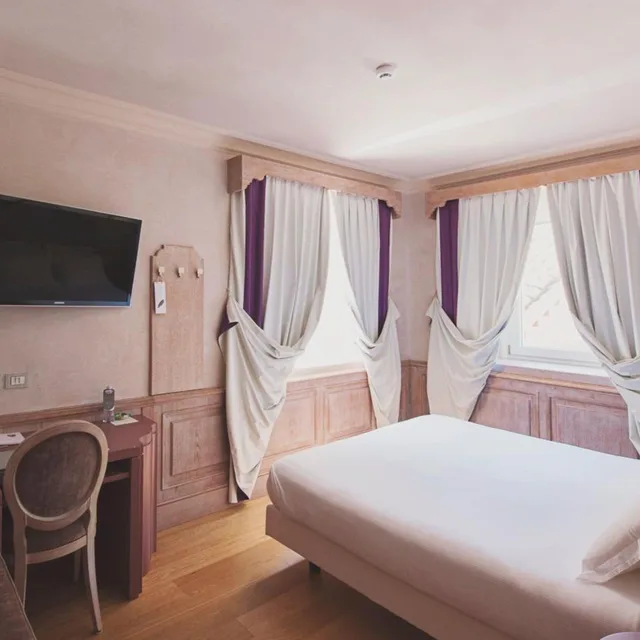 Prestige, Double Bed, Garden View, Villa Lattanzi 1/9