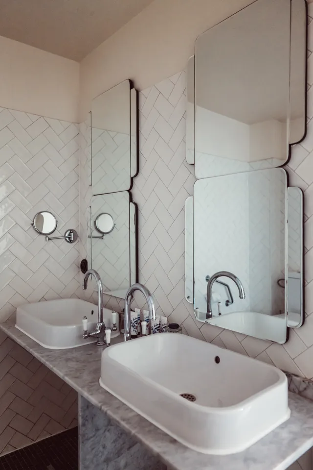 جناح كلاسيكي، Hotel Panache 2/2