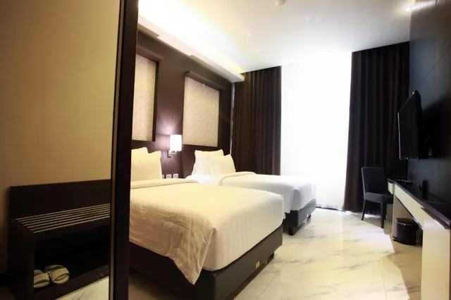غرفة سوبيريور بسريرين، Grand Karlita Purwokerto 2/2