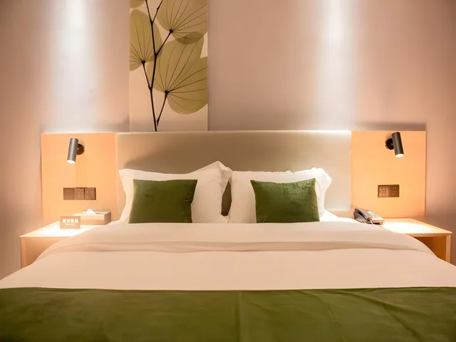Guest Room, Queen Bed, Next to Elevator، GREENTREE INN ZHEJIANG SHAOXING SHANGYU DISTRICT HIGH-SPEED RAIL STATION BUSINESS HOTEL 1/1