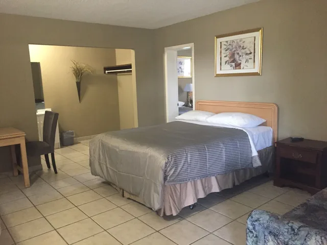 Family Suite, Multiple Beds، Niagara Falls Courtside Inn Hotel 1/2