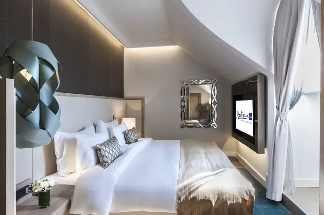 جناح بسرير كينج مع أريكة، Radisson Blu Beke 1/7