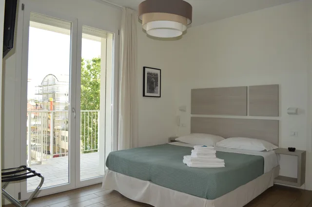 غرفة بانورامية بسريرين منفصلين، Hotel Riva E Mare 1/1