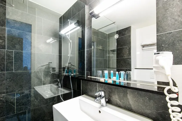 غرفة كومفورت بسريرين منفصلين، Bastion Hotel Schiphol Hoofddorp 2/3