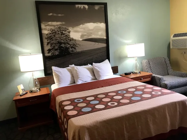 غرفة بسرير كوين لذوي الإعاقة، Super 8 By Wyndham Union Gap Yakima Area 3/4