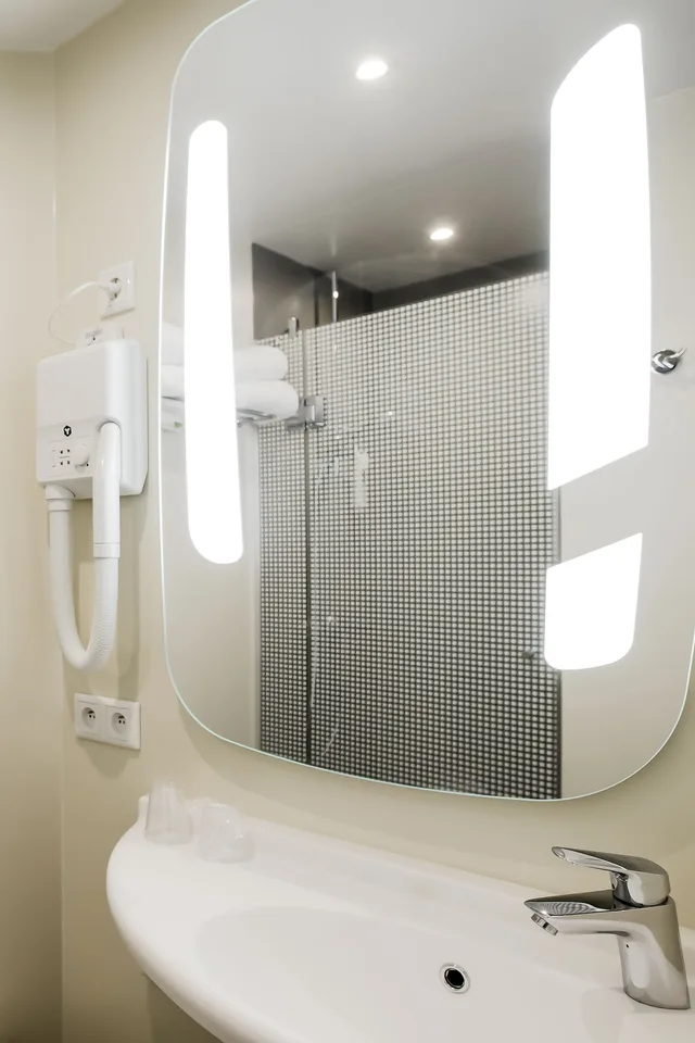 غرفة قياسية بسريرين منفصلين، ibis Wavre Brussels East 3/6