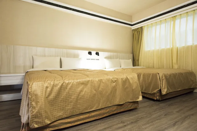 غرفة قياسية رباعية بسريرين مزدوجين، Doitsu Hotel 6/9