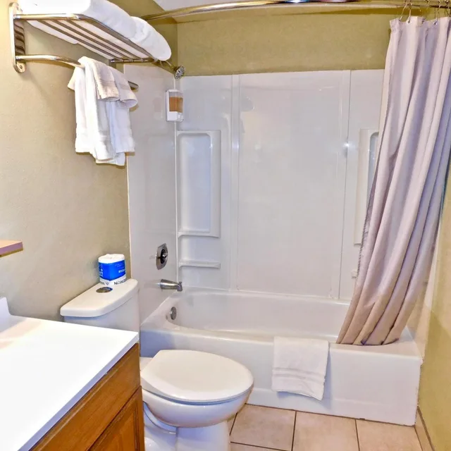 جناح ديلوكس بسرير كينج، Americas Best Value Inn Suites Anchorage Airport 6/7