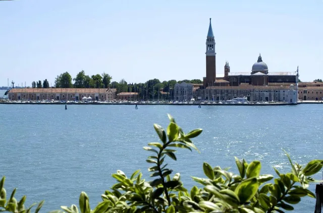 Deluxe Lagoon View، Metropole Hotel Venice 3/4