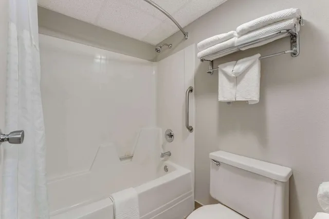 غرفة بسريرين مزدوجين لذوي الإعاقة، Quality Inn Easton, PA 3/4