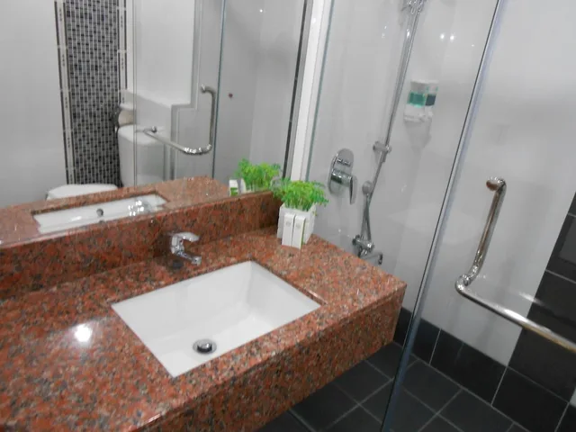غرفة عائلية، Hig Hotel 6/8