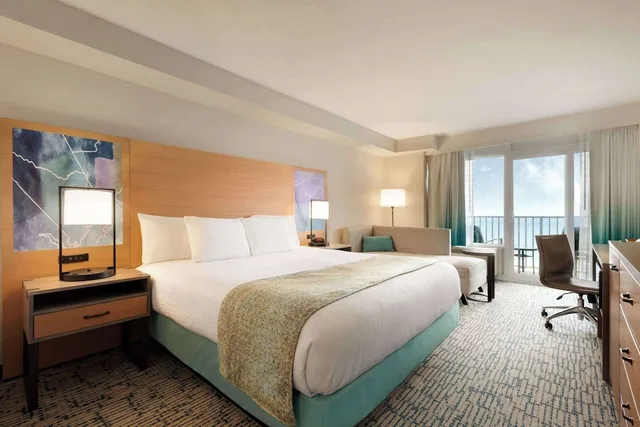 غرفة بسرير كينج، Surfbreak Oceanfront Hotel, Ascend Hotel Collection 1/2
