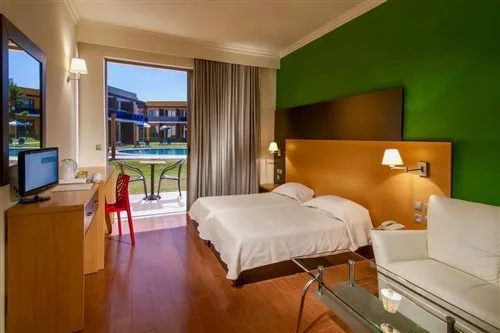بنغل بإطلالة على المسبح، All Senses Nautica Blue Exclusive Resort and Spa By Anayia All Inclusive Resorts 1/1
