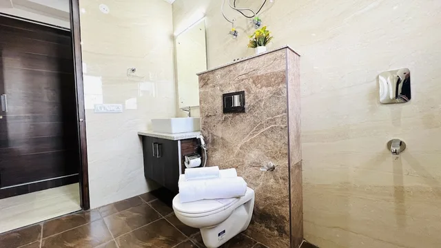 1 Bedroom, Apartment, King Bed, ZEN Suites Golf Course Road 7/8