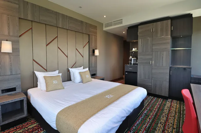 غرفة كومفورت بسرير كينج، XO Hotels Couture 3/4