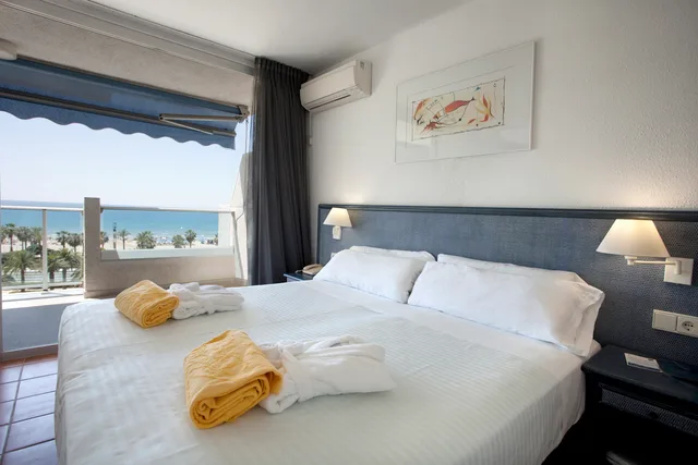Deluxe, Suite, Blaumar Hotel 1/5