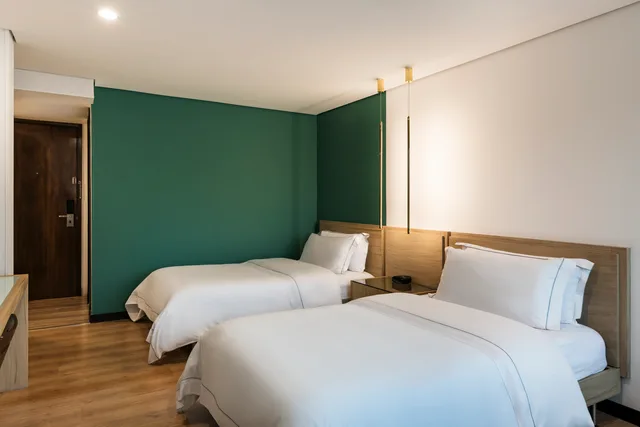 Plus, Twin Beds، Hotel Poblado Alejandria 3/7