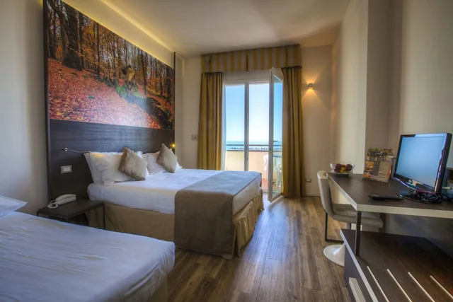 غرفة سوبيريور رباعية بسرير مزدوج وسرير بطابقين، Hotel Life 2/4