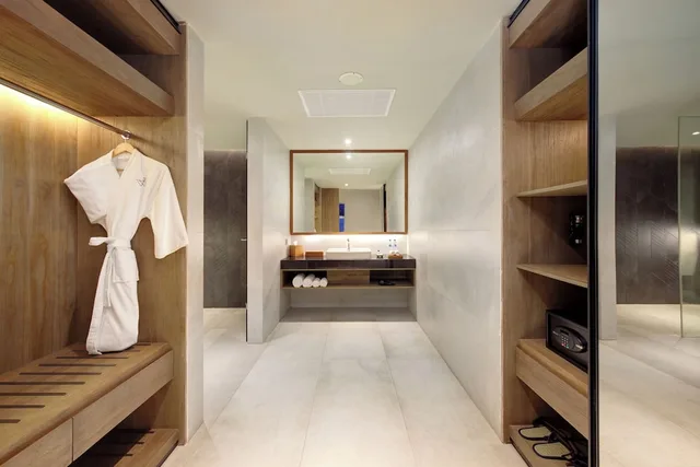 جناح بريميير بسرير كينج، Katamaran Hotel And Resort 4/4