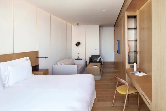 Horizon, Double Bed, Hotel Akelarre 3/10