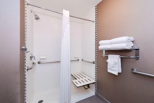 Standard, 2 Queen Beds, Accessible, Holiday Inn Amarillo West Medical Center 2/2