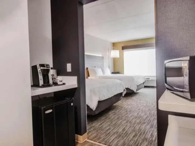 غرفة بسريرين كوين، Holiday Inn Express and Suites Welland 8/10