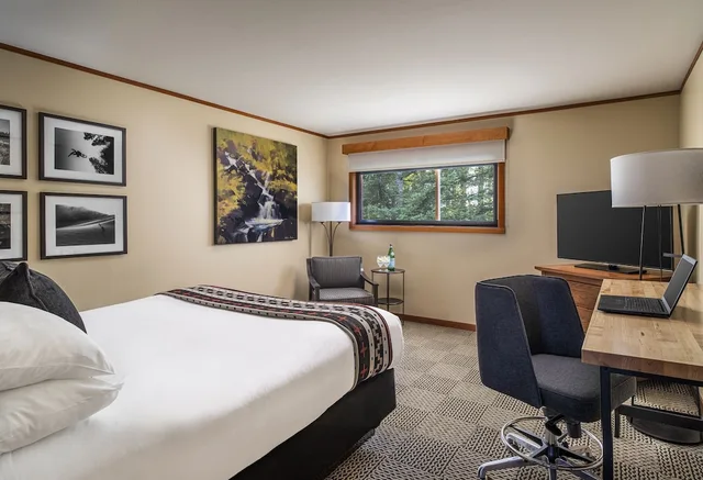 غرفة بريميير بسرير كينج، Skamania Lodge - Destination Hotels & Resorts 2/8