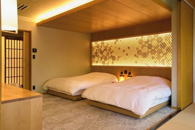 غرفة يابانية غربية بخمسة أسرّة وفرشتي فوتون بغرفتي نوم بحمام خاص، Jinya Ryokan 2/10