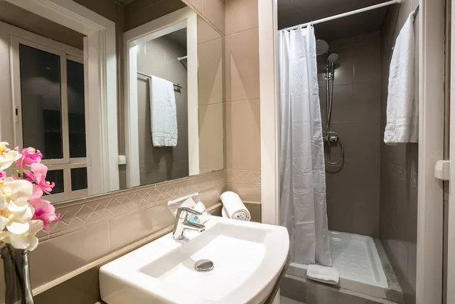 شقة كومفورت بستة أسرّة بـ4 غرف نوم مع أريكة، Serennia Apartments Ramblas-Pl.Catalunya 9/9