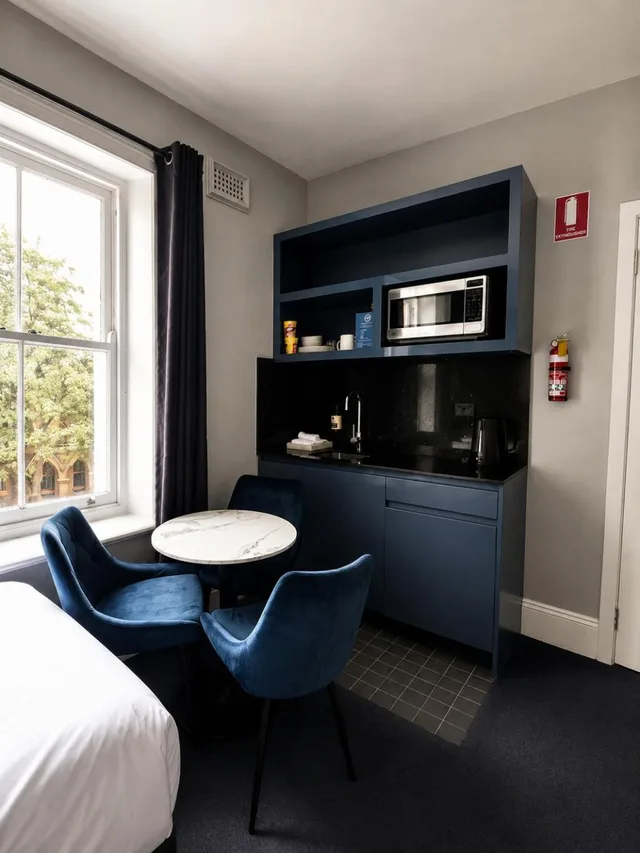 استوديو سوبيريور ثلاثي بسريرين منفصلين وسرير مزدوج وسرير فردي، Bayswater Boutique Lodge 10/10