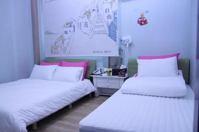 غرفة أساسية ثلاثية بسرير مزدوج وسرير فردي، Hostel Dahyun 1/1