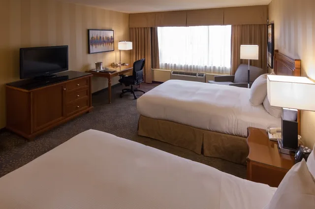 غرفة ديلوكس بسريرين مزدوجين، Doubletree By Hilton London Ontario 6/7