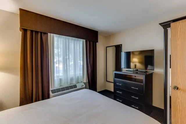 جناح عائلي، Best Western Lakewinds 5/10